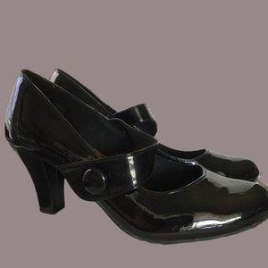 Black Heeled Mary Janes by American Eagle Size 7